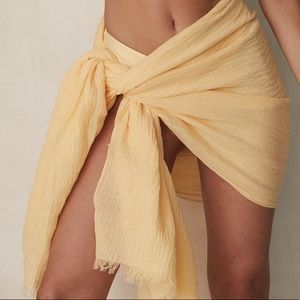 NWT Monday Swimwear Sarong